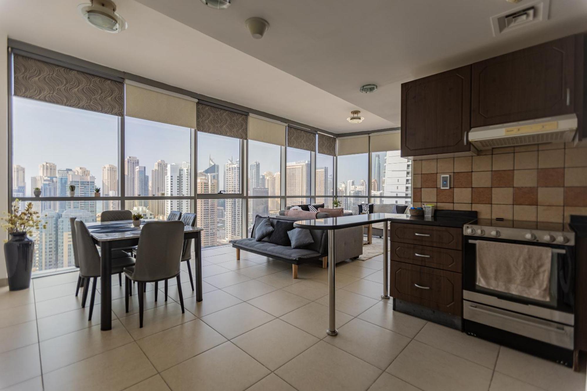 Livin' Holidays - Stunning 1br Corner Unit Next To Dmcc Metro Apartment